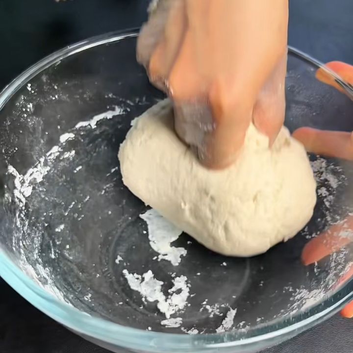 Nhào bột
