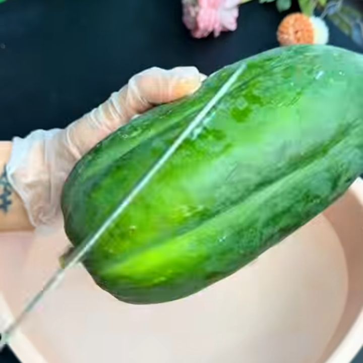Gọt vỏ đu đủ
