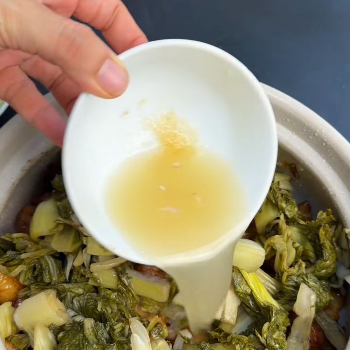Đổ nước dừa