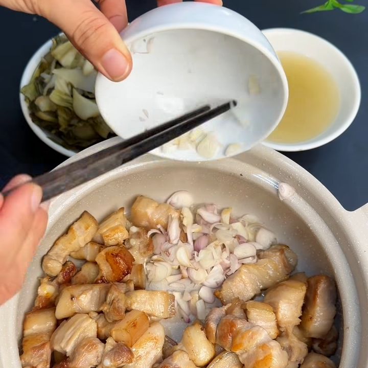 Phi hành tỏi
