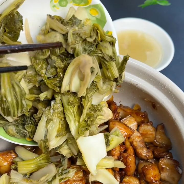 Thêm dưa cải