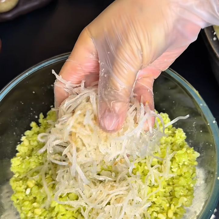 Thêm dừa sợi