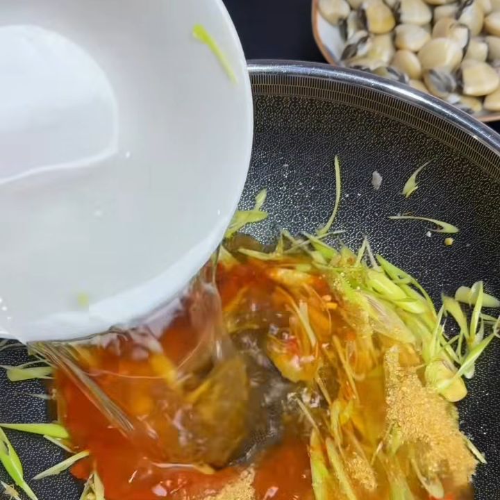 Thêm nước