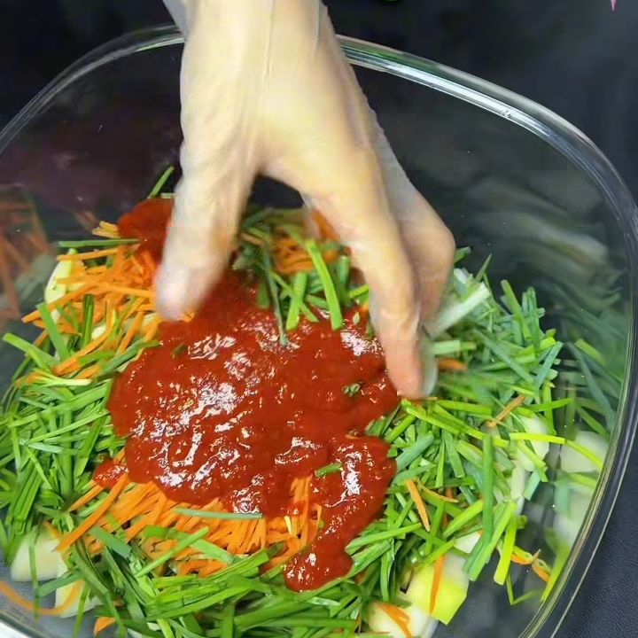 Thêm sốt kim chi