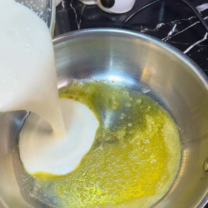 Đun bơ và hỗn hợp