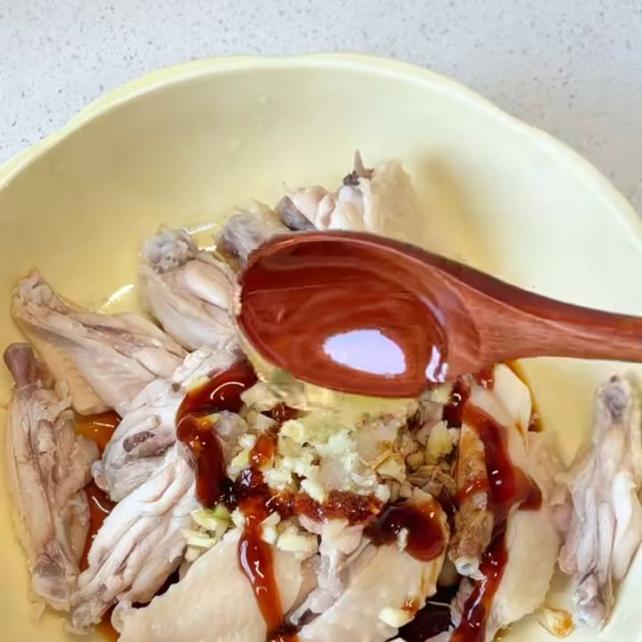 Thêm dầu hào, mật ong