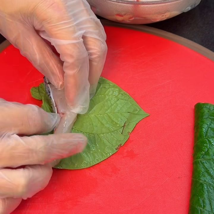 Cuộn lá lốt