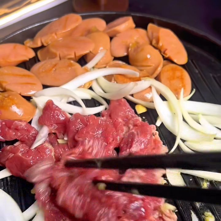 Xào thịt bò