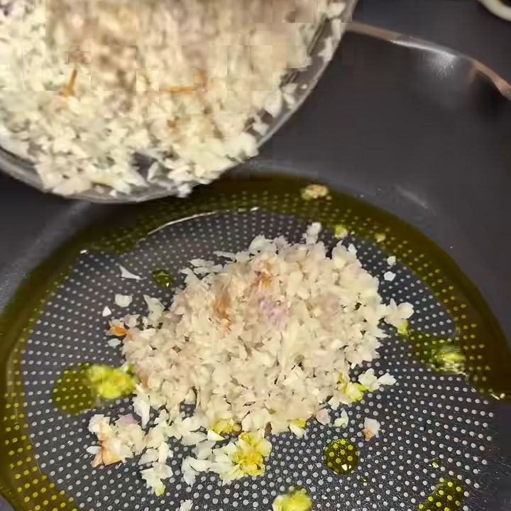 Phi hành tỏi