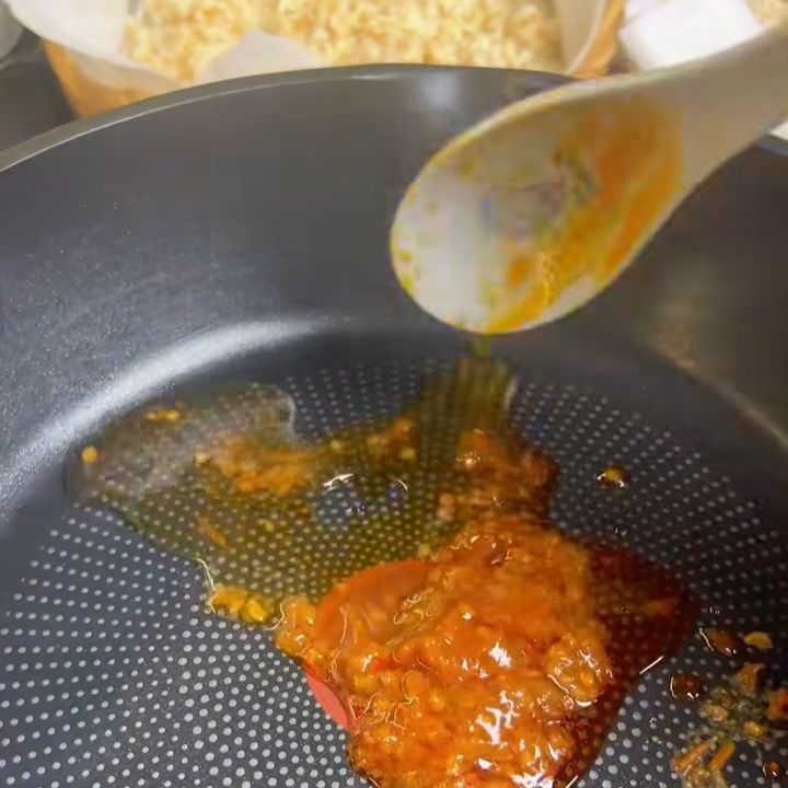 Thêm nước mắm