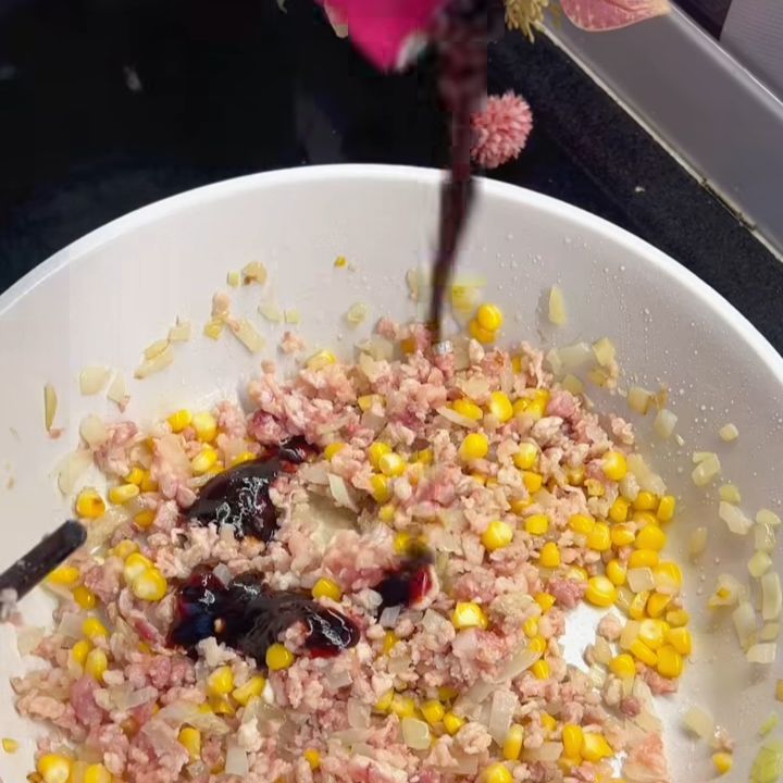 Thêm xá xíu