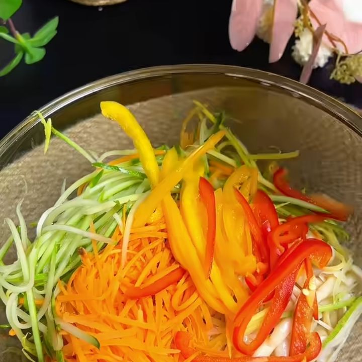 Thêm ớt chuông