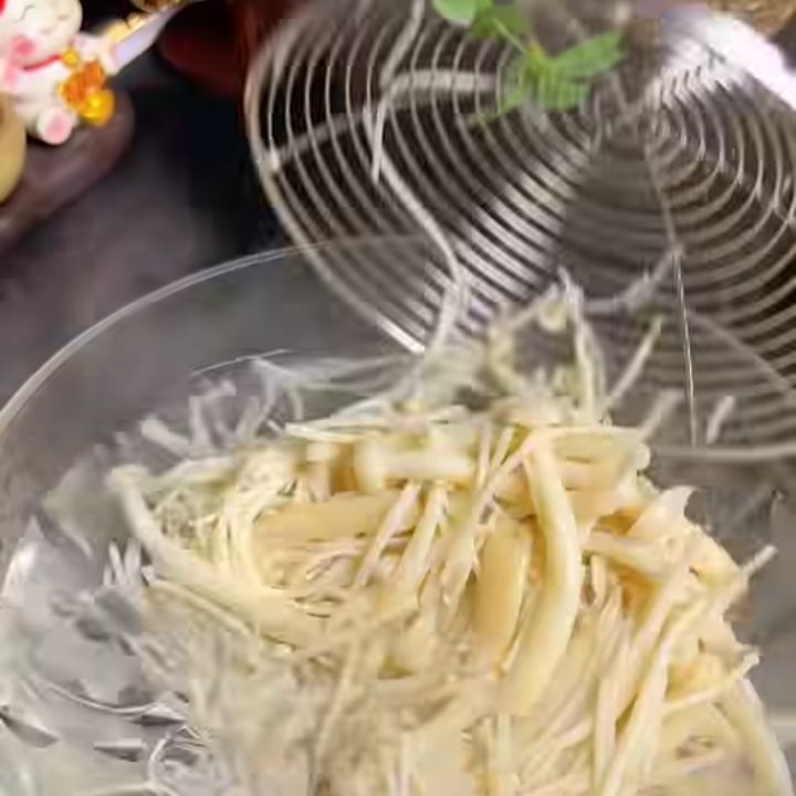 Ngâm nước lạnh