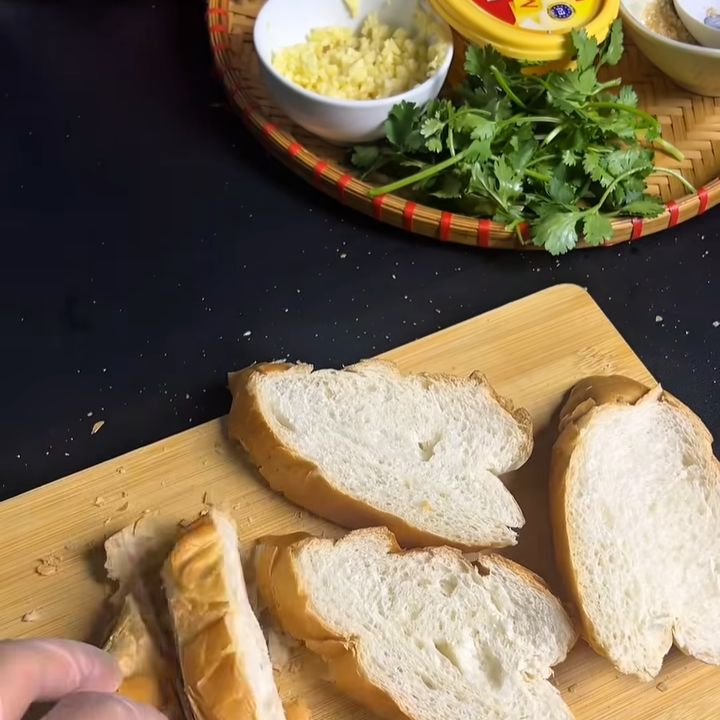 Cắt bánh mì