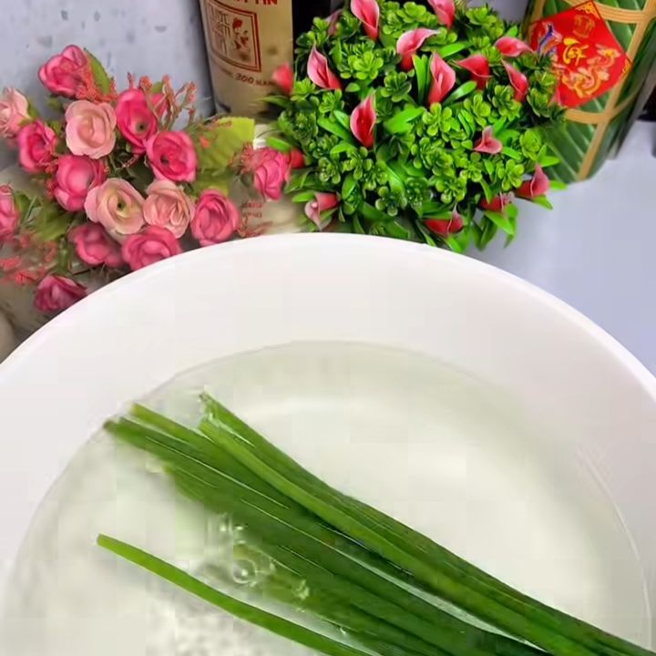 Chần hành lá