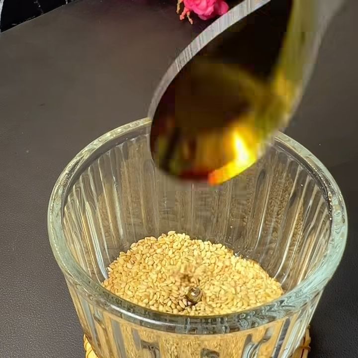 Thêm dầu mè