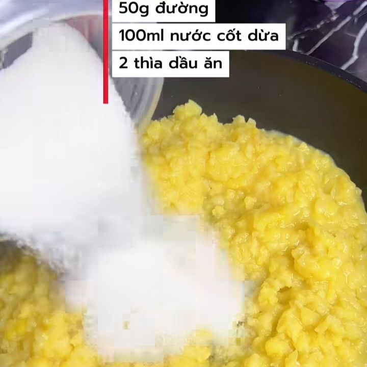 Thêm đường, nước cốt dừa
