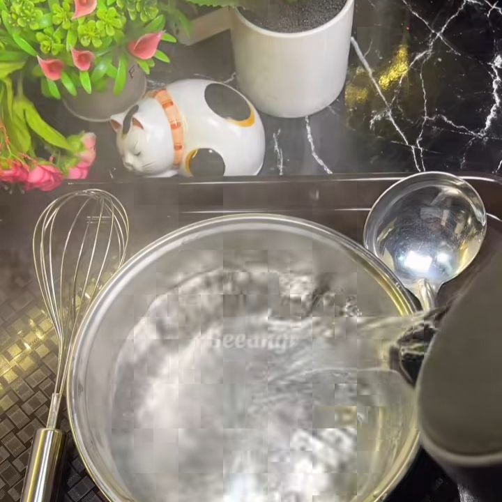 Chuẩn bị nước sôi
