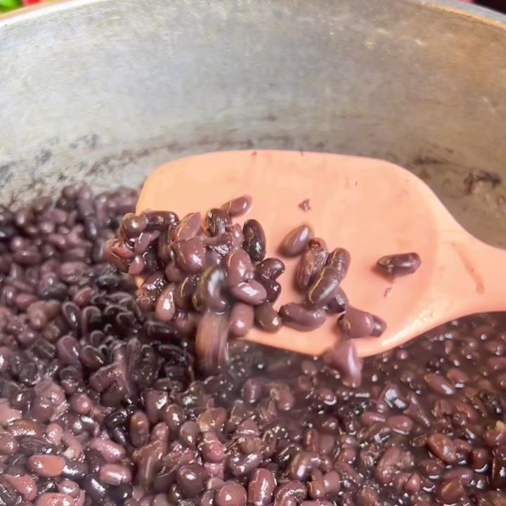 Đậu đen chín mềm