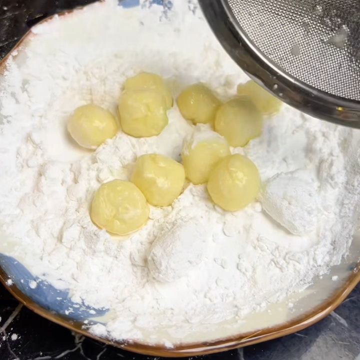Lăn bột lần 2