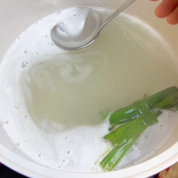 Nấu lớp nước dừa