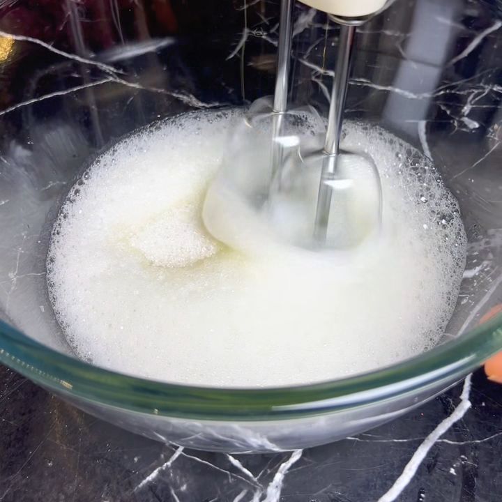 Đánh lòng trắng