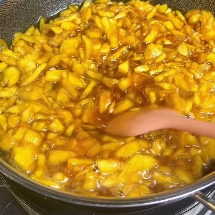 Trộn topping