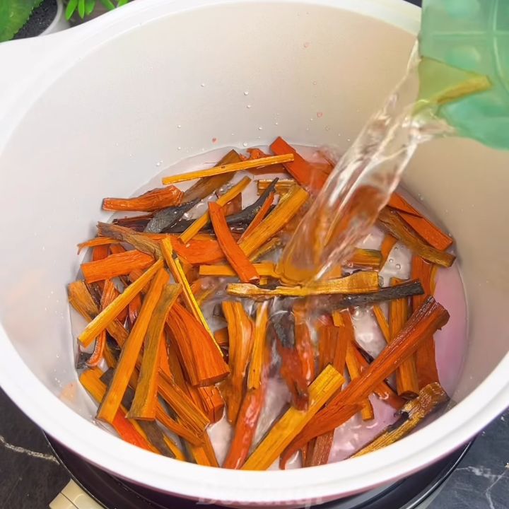 Pha nước màu