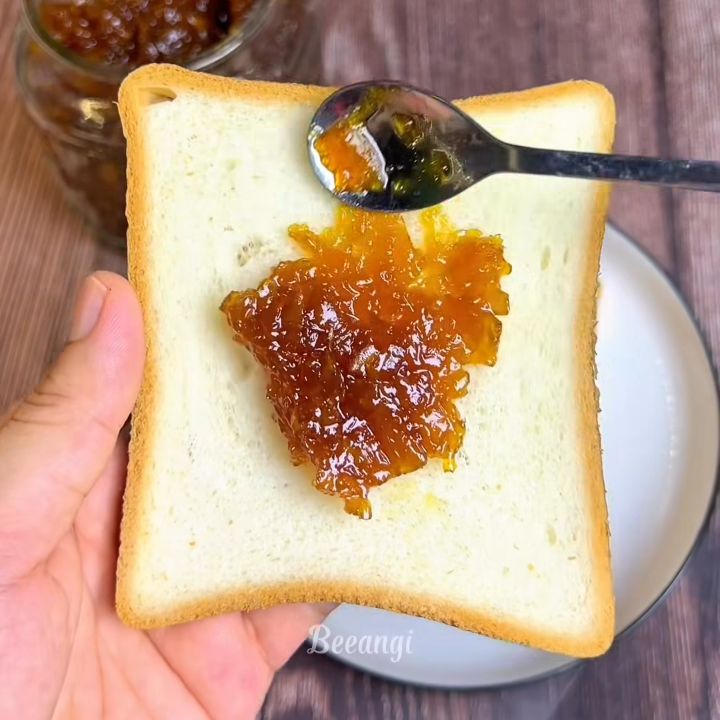 Phết bánh mì