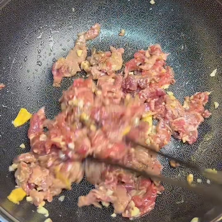 Xào bò