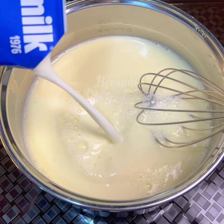 Thêm sữa tươi