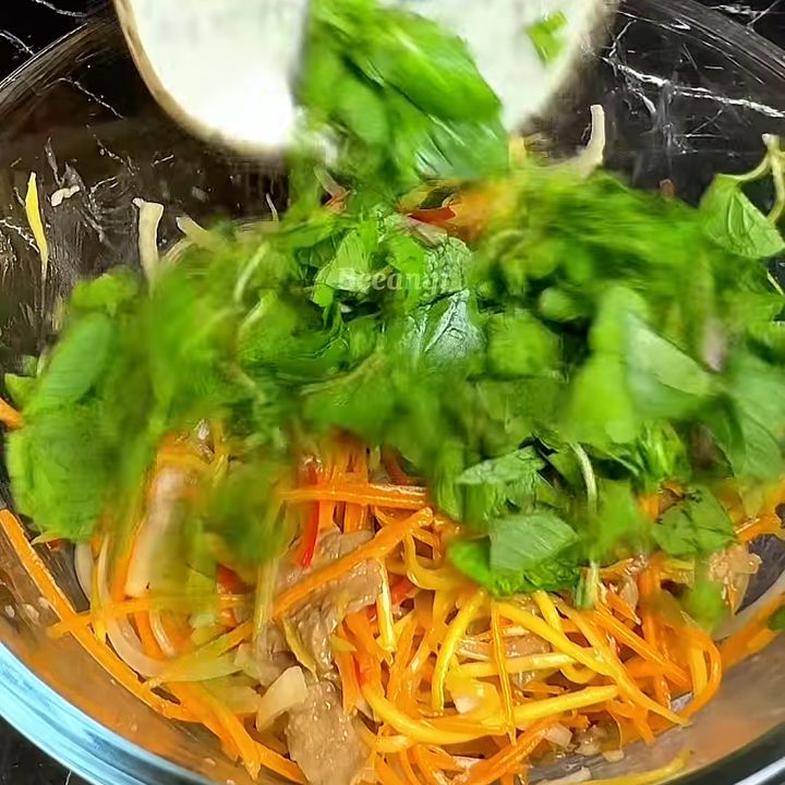 Rưới nước trộn