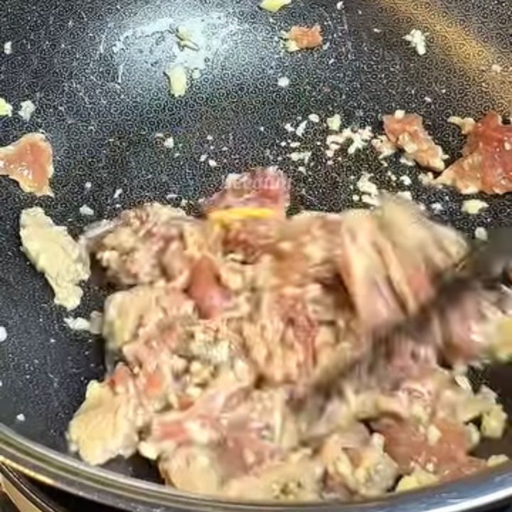 Xào bò
