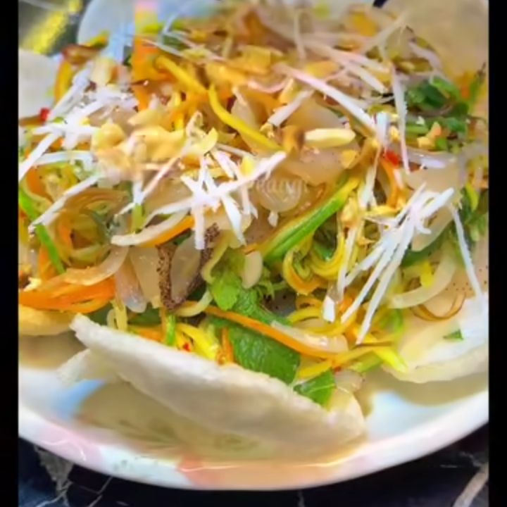 Bày đĩa