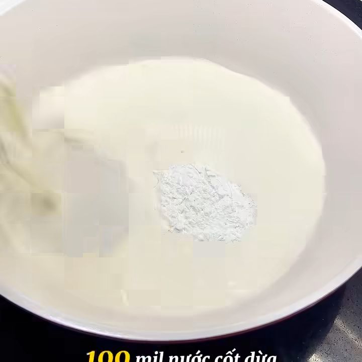Nấu nước cốt dừa