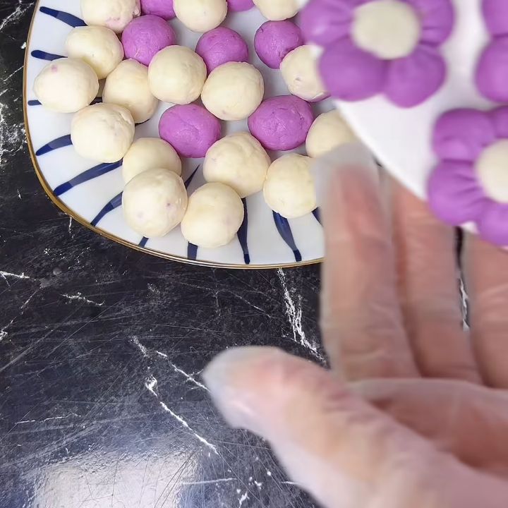 Luộc mochi