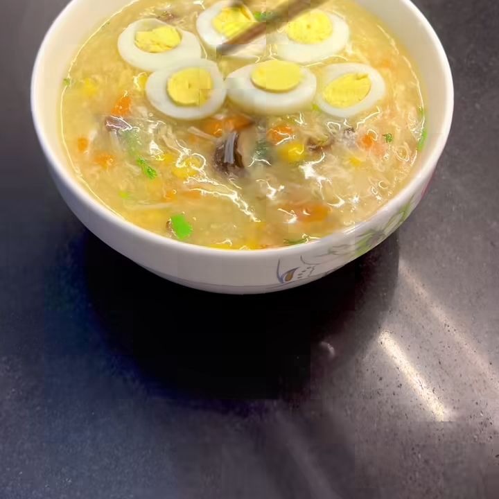 Thêm trứng cút