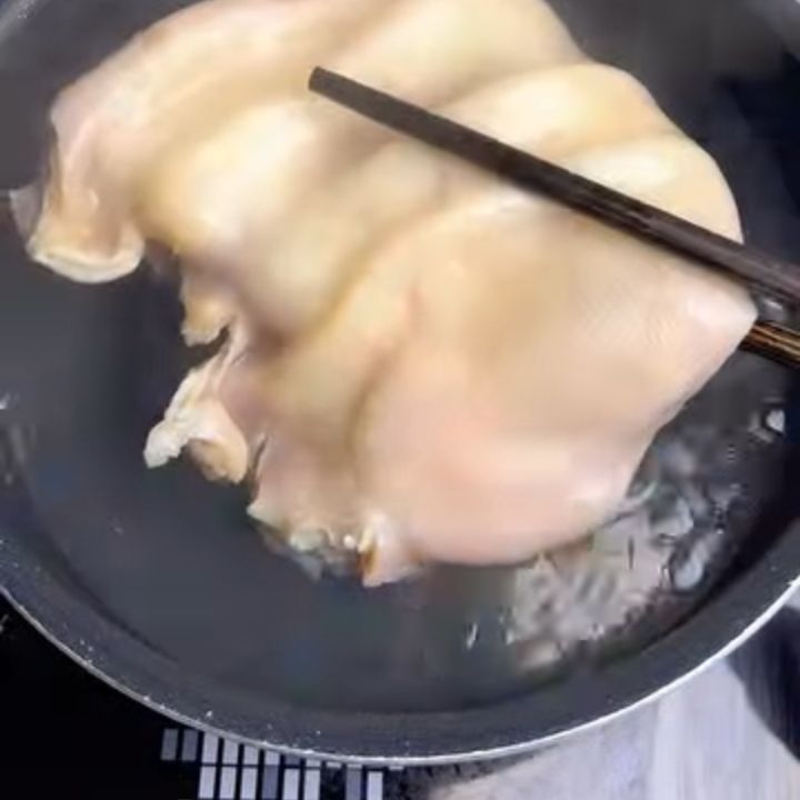 Ngâm nước đá