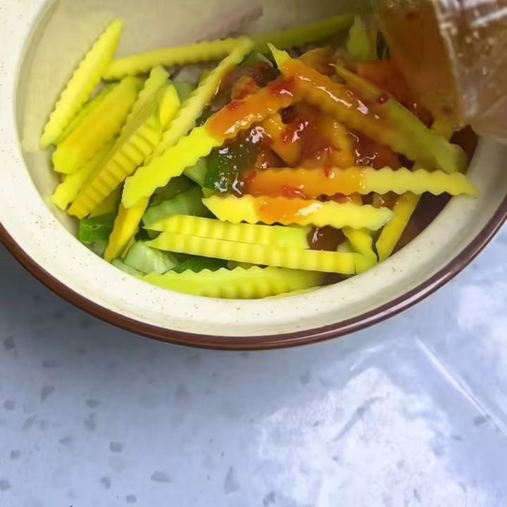 Trộn gỏi