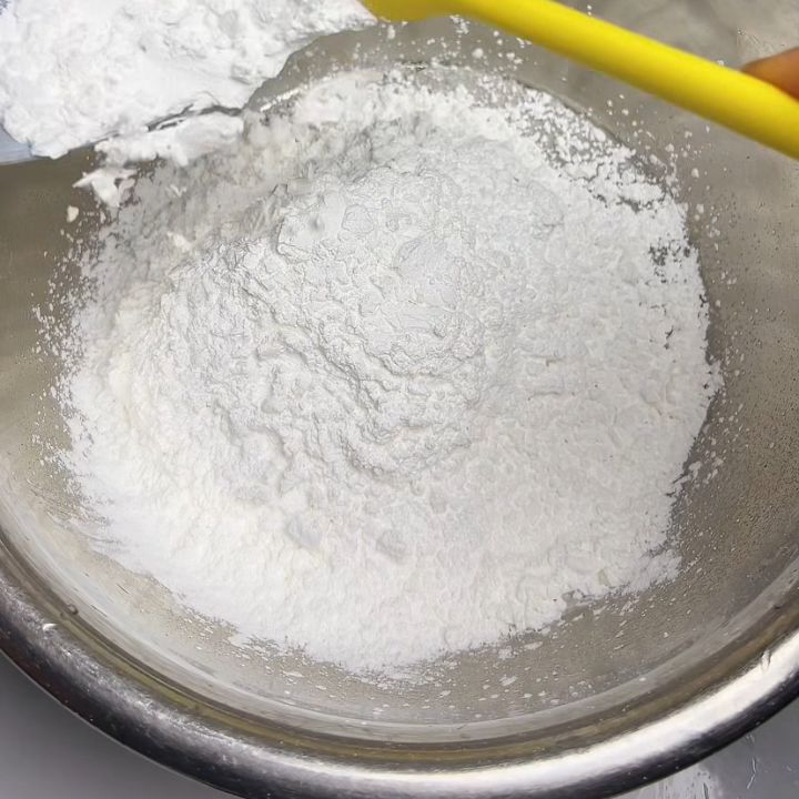 Hòa bột gạo