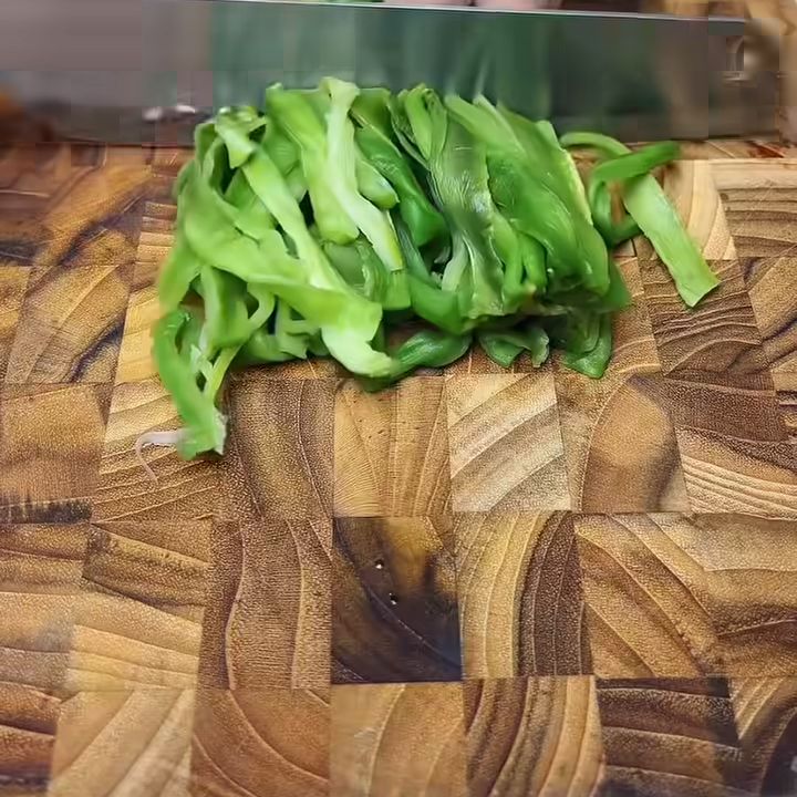 Ngâm rau tiến vua
