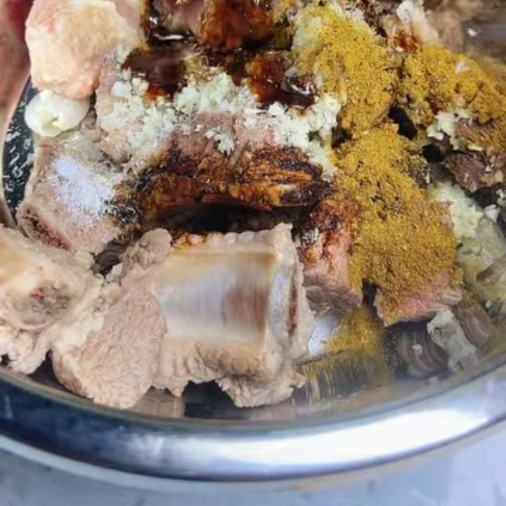 Thêm tương ớt, sữa đặc