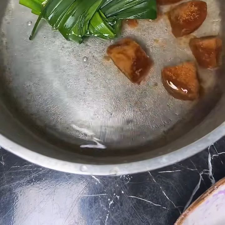 Nấu nước đường