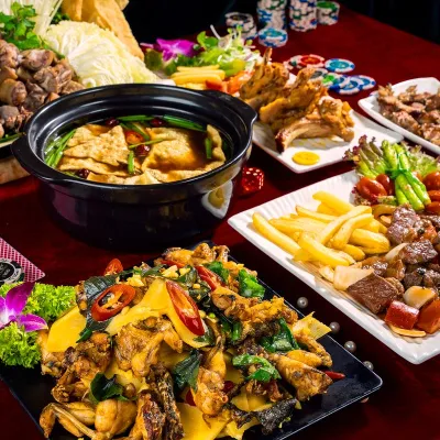 Lẩu gà chua cay