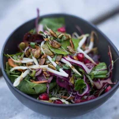 Công thức và cách làm món salad rau mầm