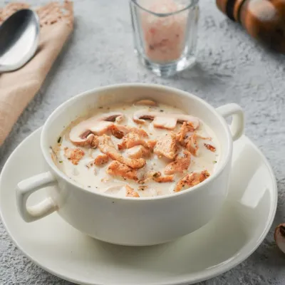 Canh gà nấu nấm tuyết
