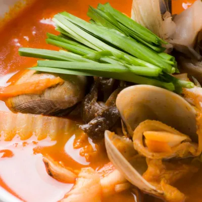 Canh chua nghêu nấu măng