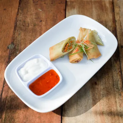 Chả giò tam giác
