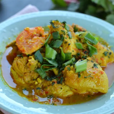 Gà lúc lắc sốt me