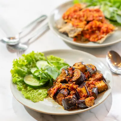 Công thức và cách làm món salad cà tím